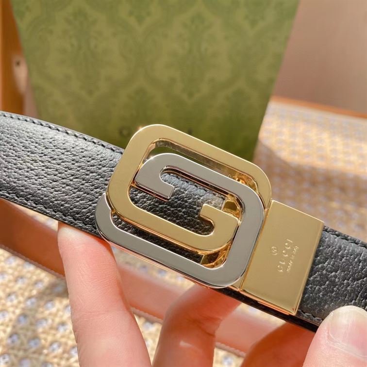 GUCCI REVERSIBLE BELT WITH SQUARED INTERLOCKING G – GB021