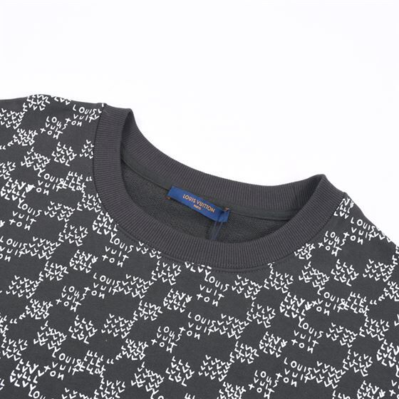 LOUIS VUITTON DAMIER SPREAD PRINTED SWEATSHIRT – LVH016