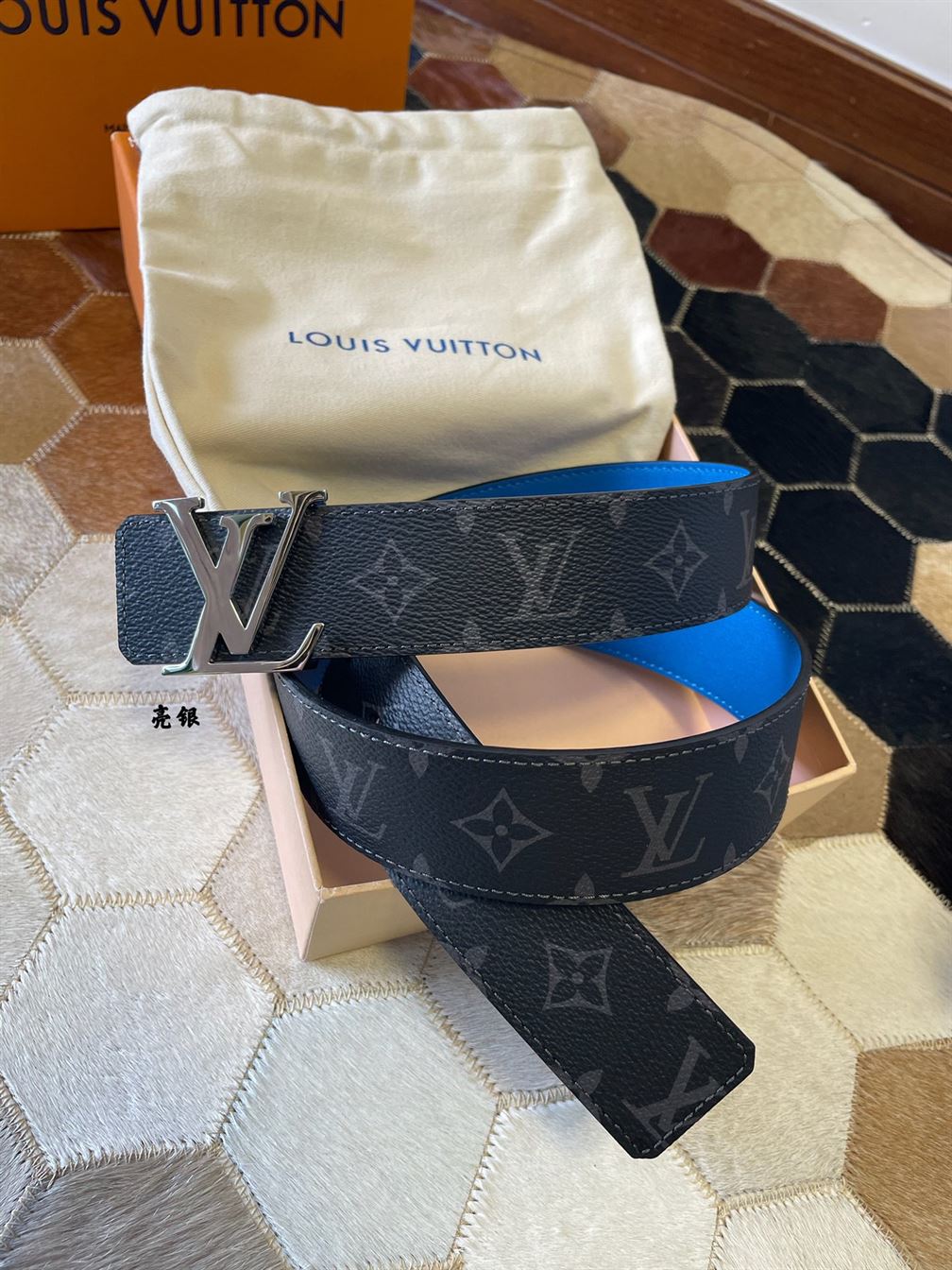 LV INITIALS 40MM REVERSIBLE BELT – LBE011