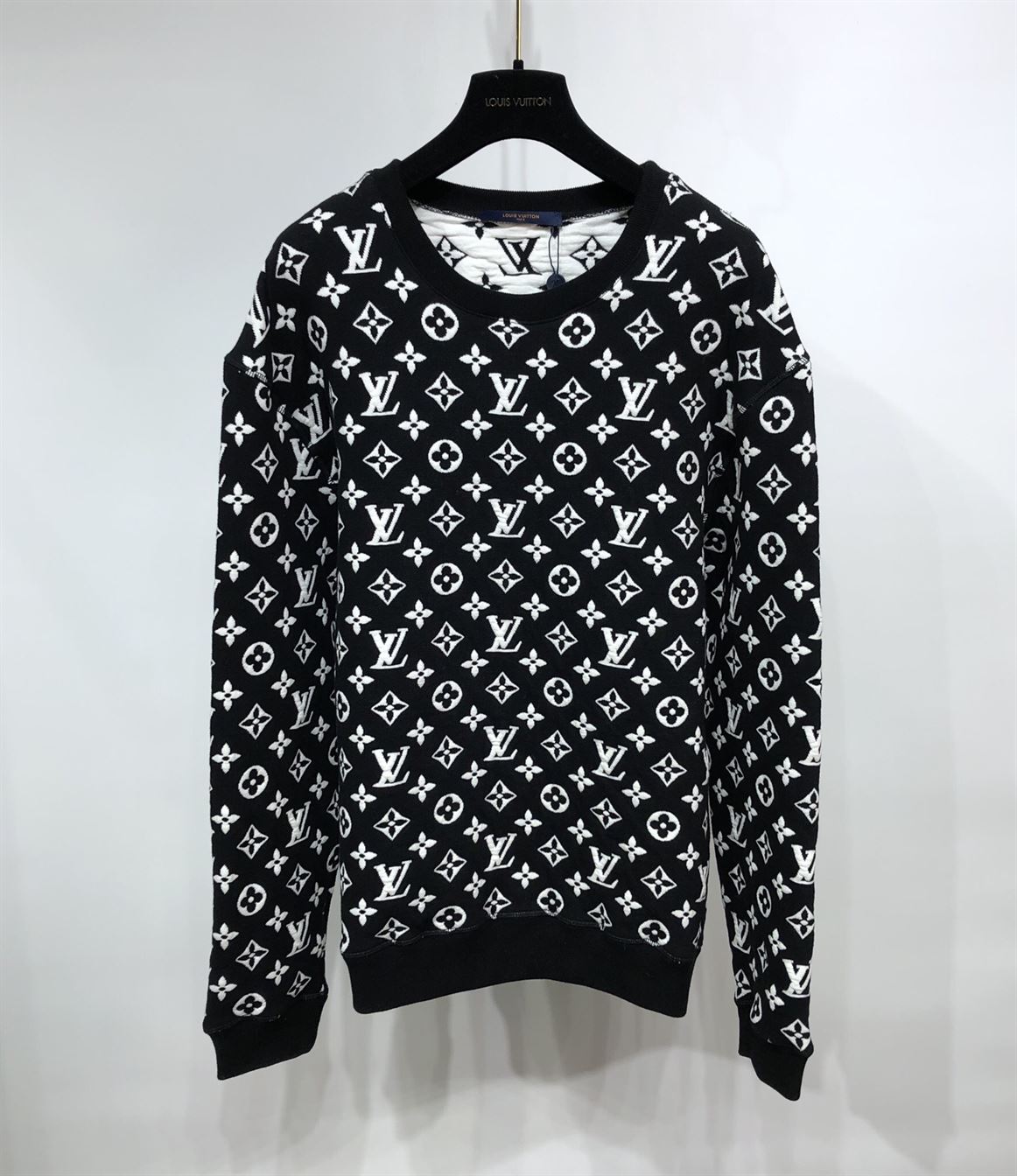 LOUIS VUITTON MONOGRAM BLACK & WHITE SWEATSHIRT – LVH007