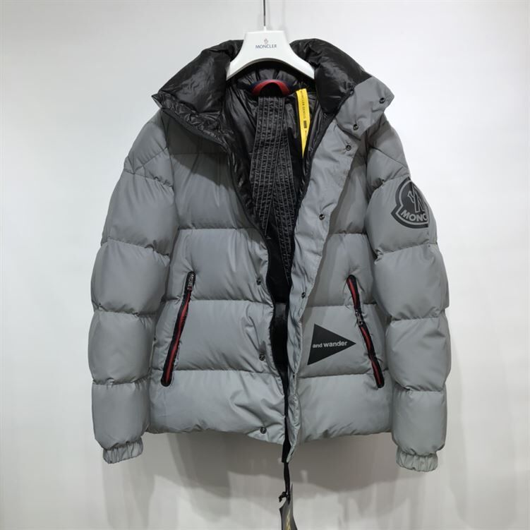 MONCLER COAT FOR MEN – MC015