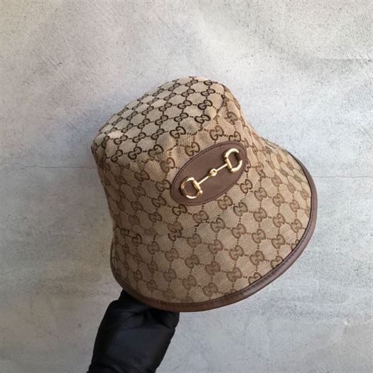 GUCCI GG CANVAS BUCKET HAT – GH095