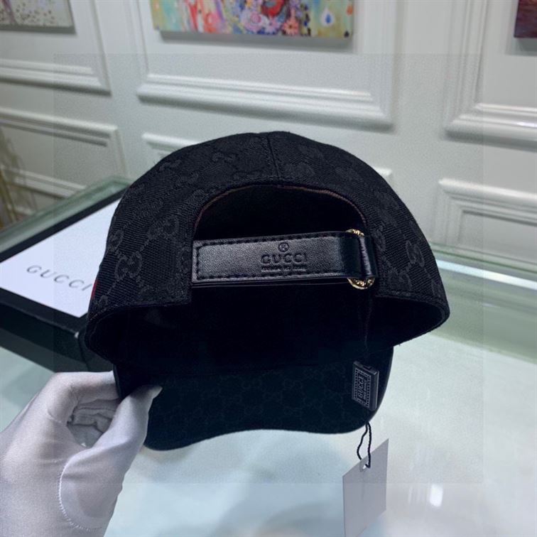 GUCCI GG CANVAS BASEBALL HAT – GH066