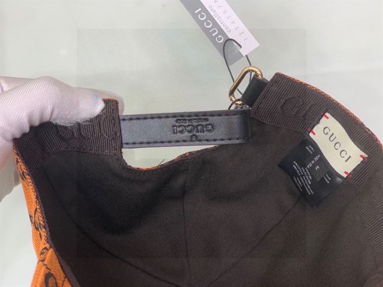 GUCCI GG CANVAS BASEBALL HAT – GH043