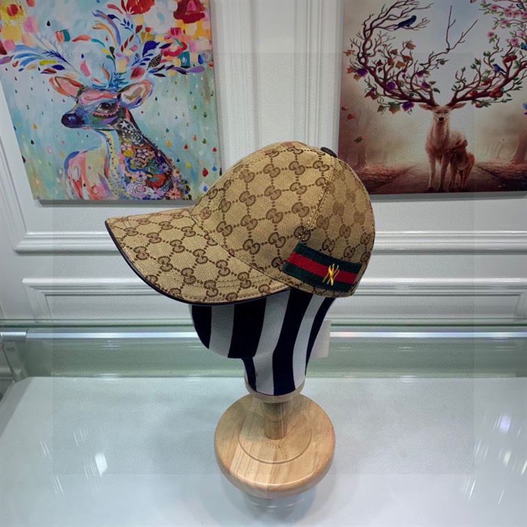 GUCCI GG CANVAS BASEBALL HAT – GH067