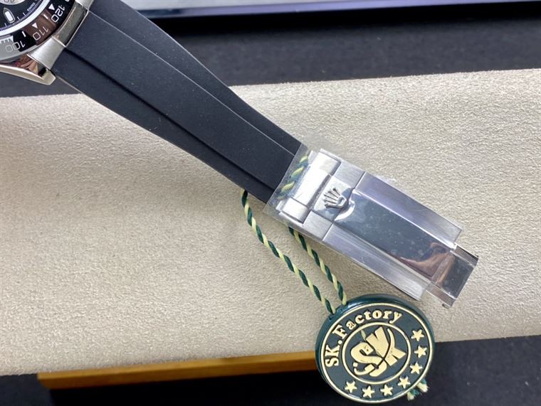 ROLEX OYSTER PERPETUAL SUPERLATIVE CHRONOMETER OFFICIALLY CERTIFIED – RL007