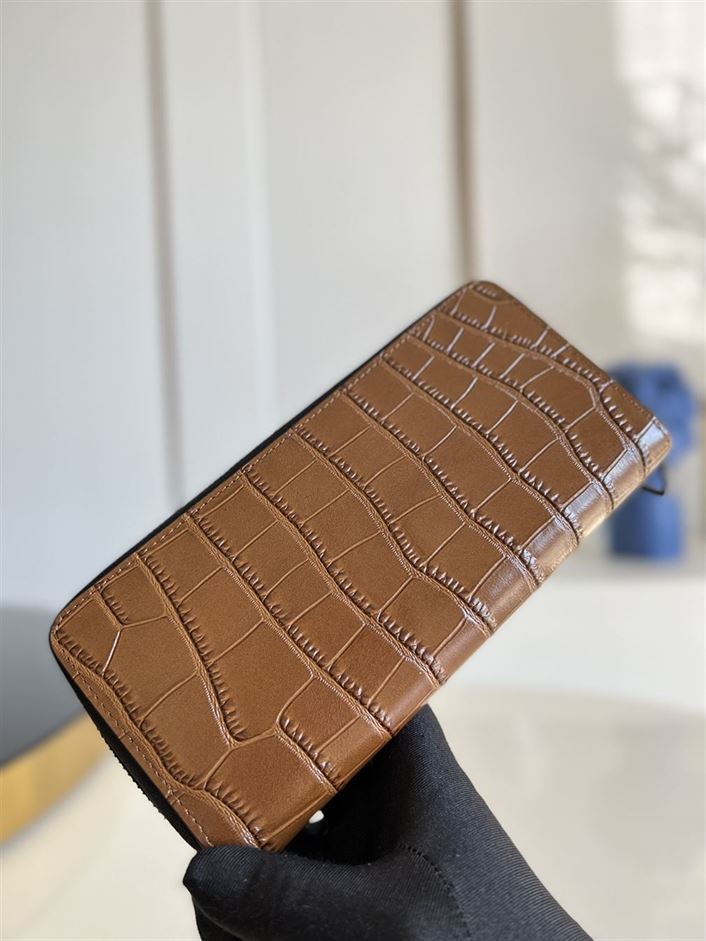 LOUIS VUITTON ZIPPY WALLET ALLIGATOR LEATHER – WLV031