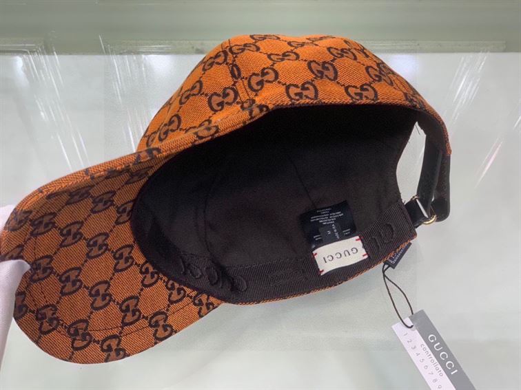 GUCCI GG CANVAS BASEBALL HAT – GH043