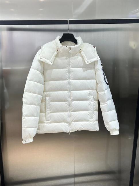 MONCLER WHITE DOWN SAULX PUFFER JACKET – MC026