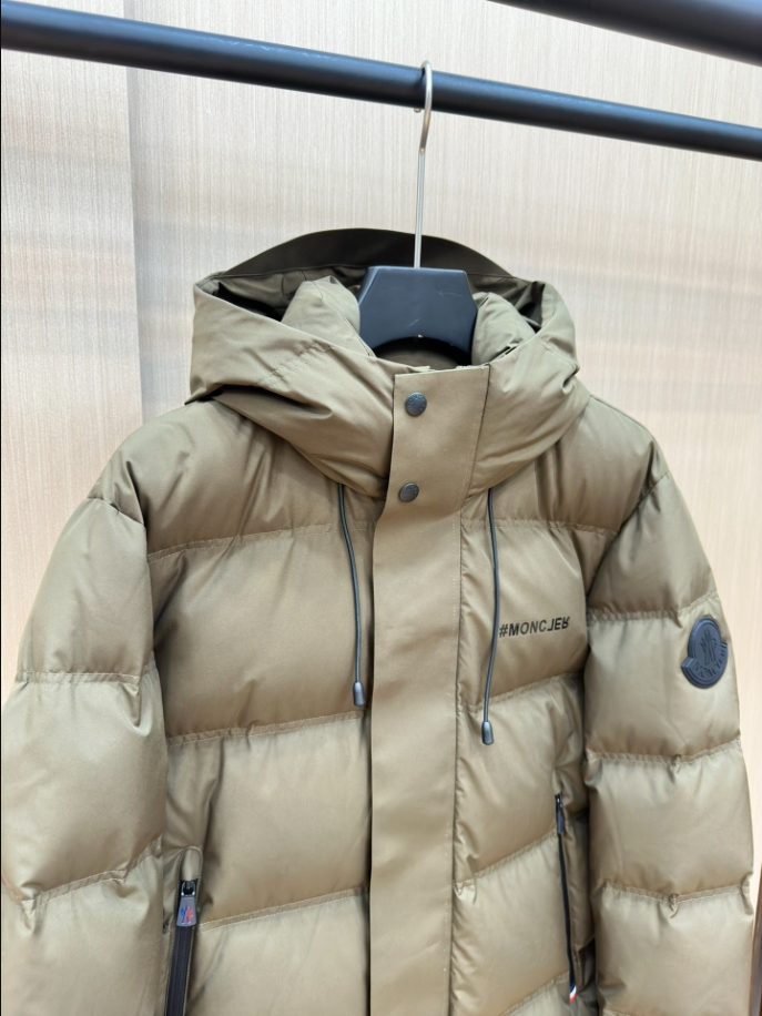MONCLER Puff Grey Hooded Coat – MC143