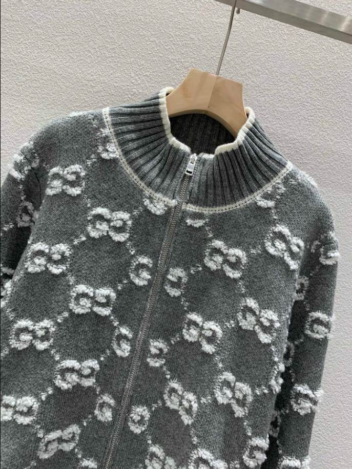 GUCCI Bouclé Stitch Jacquard Knitwear – GCK052