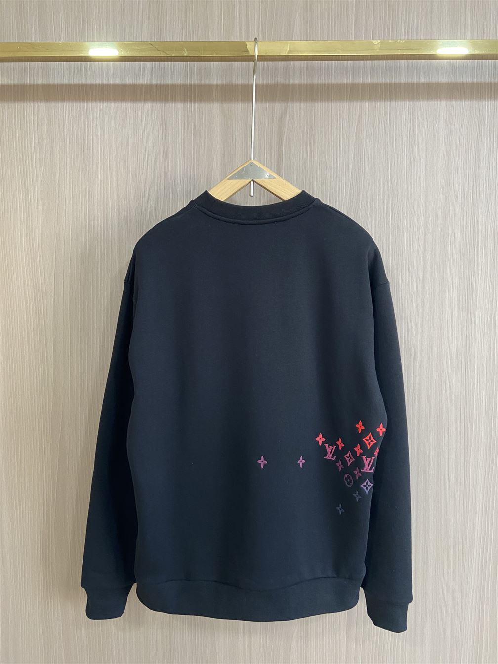 LOUIS VUITTON EMBROIDERED COTTON SWEATSHIRT BLACK – LH066