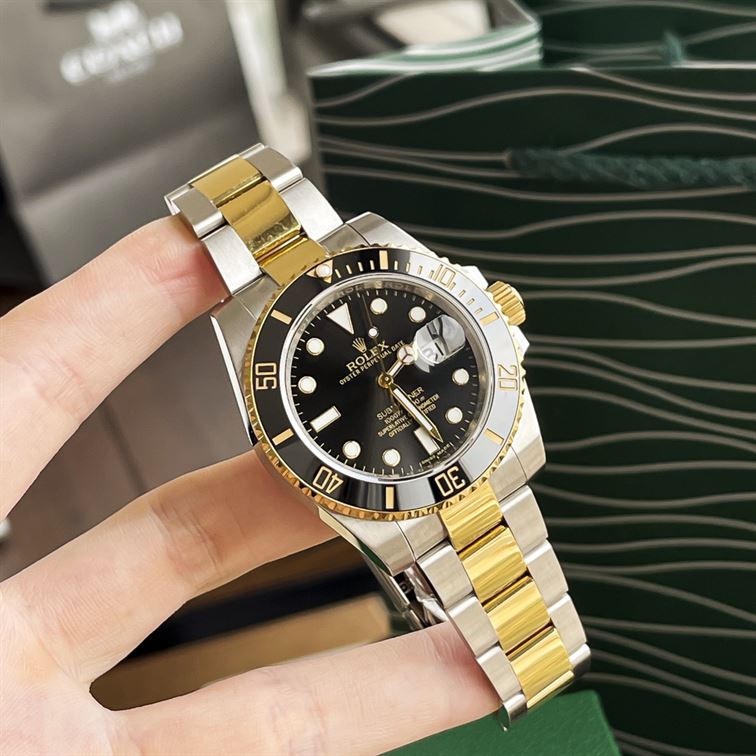 ROLEX SUBMARINER DATE GOLD – RL011