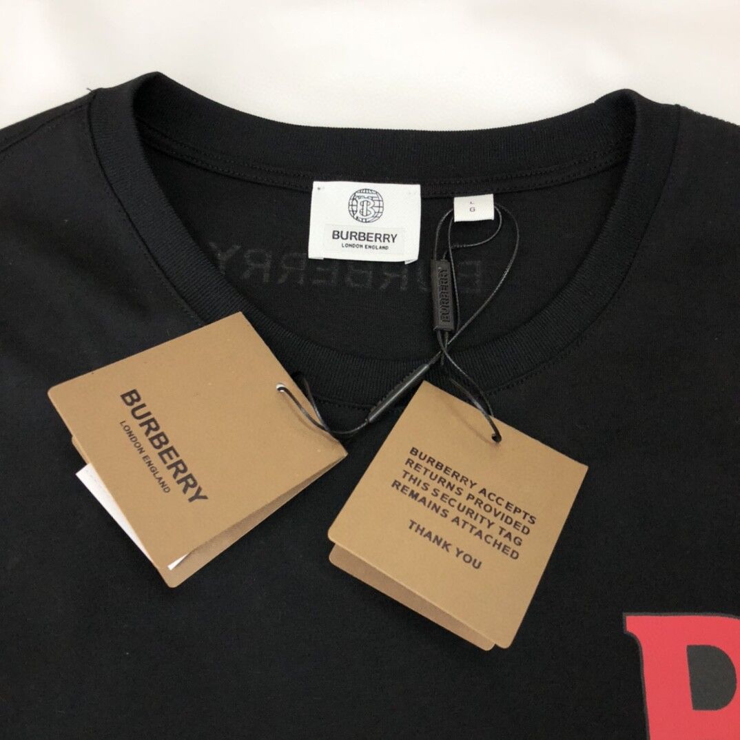 BURBERRY LETTER GRAPHIC COTTON OVERSIZED T-SHIRT – BRS018