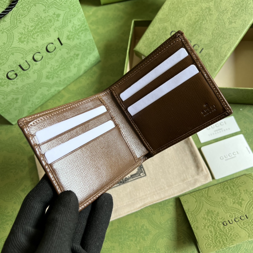 GUCCI WALLET WITH INTERLOCKING G – WLG055