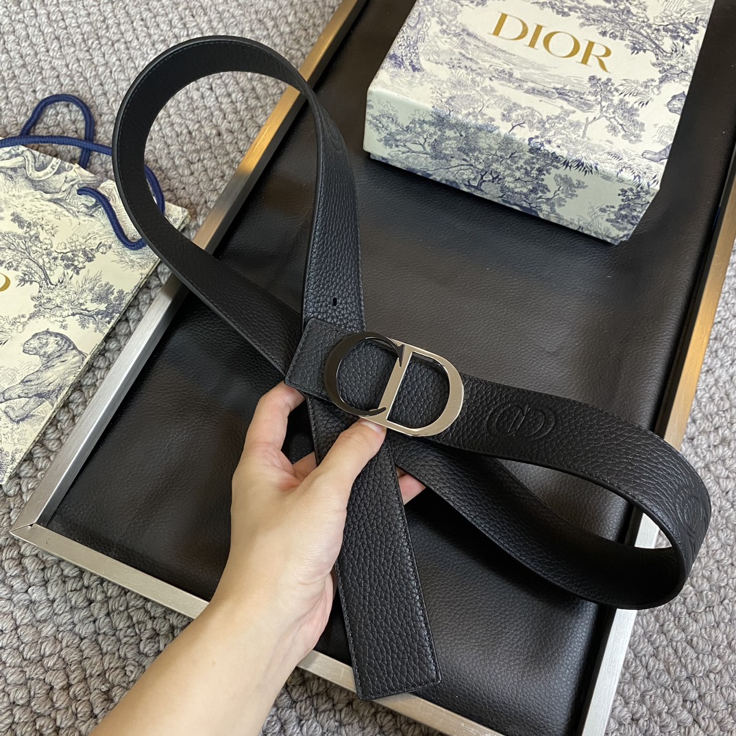 DIOR GRAIND CALF BELT WITH CLASSIC LETTERS – DB012