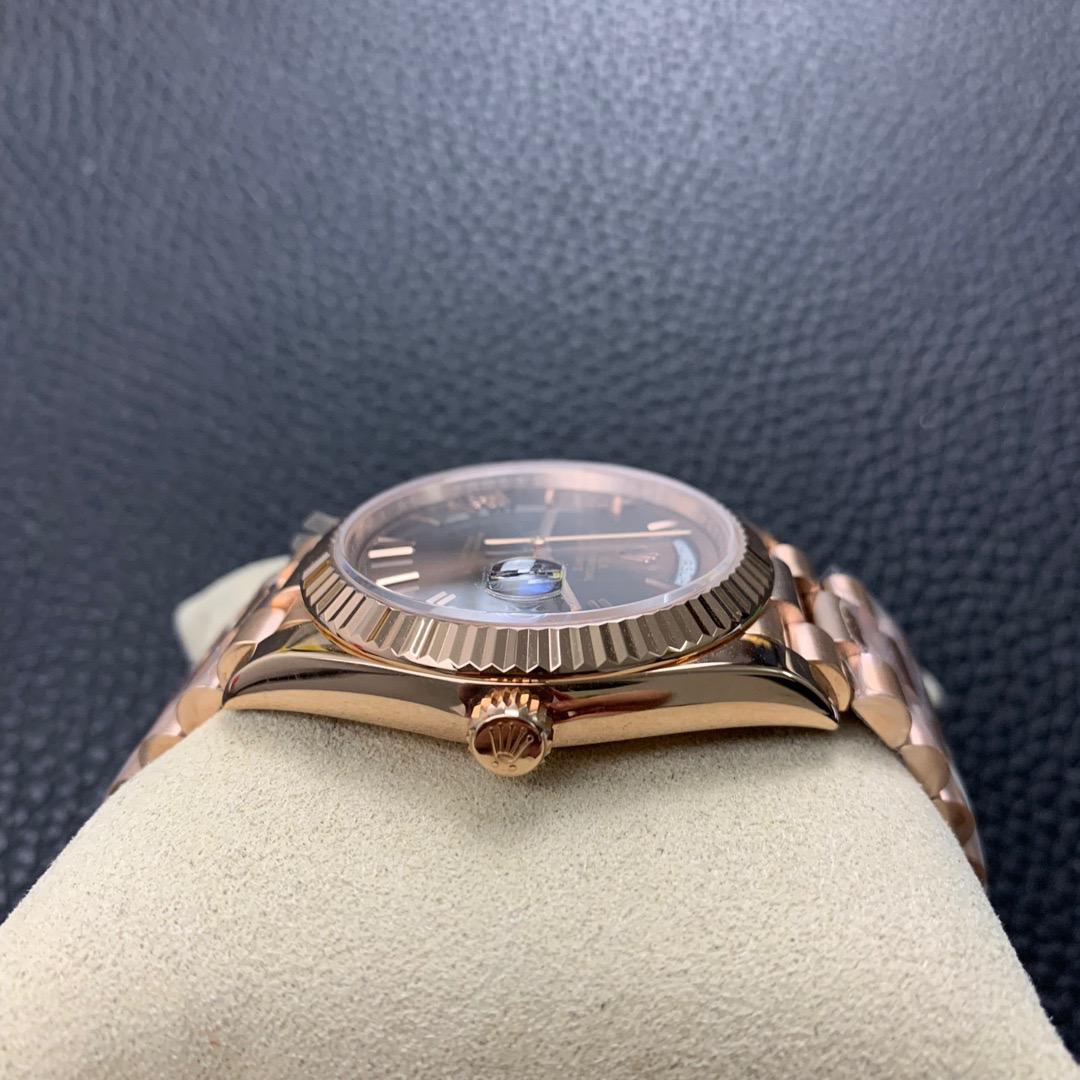 Rolex Oyster, Everose gold