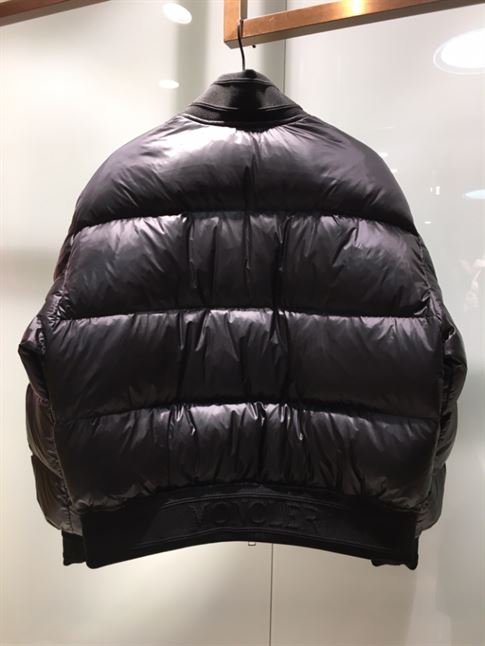 MONCLER PUFFER MERLAT BOMBER JACKET – MC033