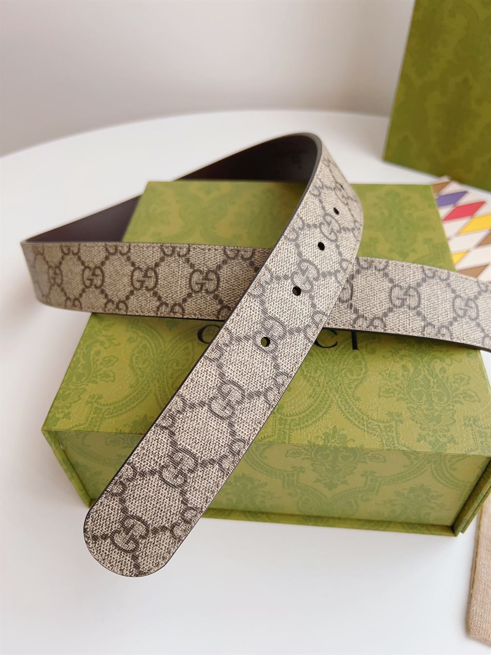 GUCCI GG BELT WITH RECTANGULAR BUCKLE – GB045