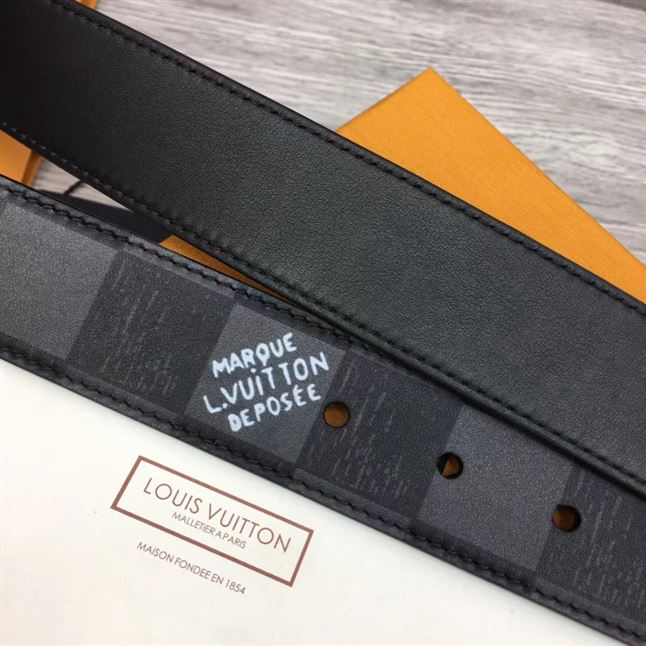 LOUIS VUITTON BELT – LBE065