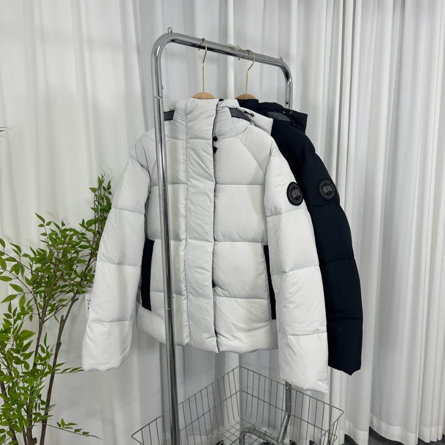 Canada Goose Junction Hooded Down Black Jacket – CN36