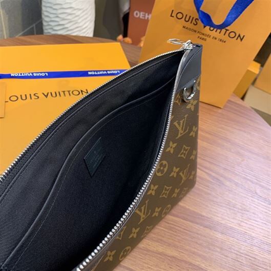 LOUIS VUITTON POCHETTE APOLLO BAG – WLV006