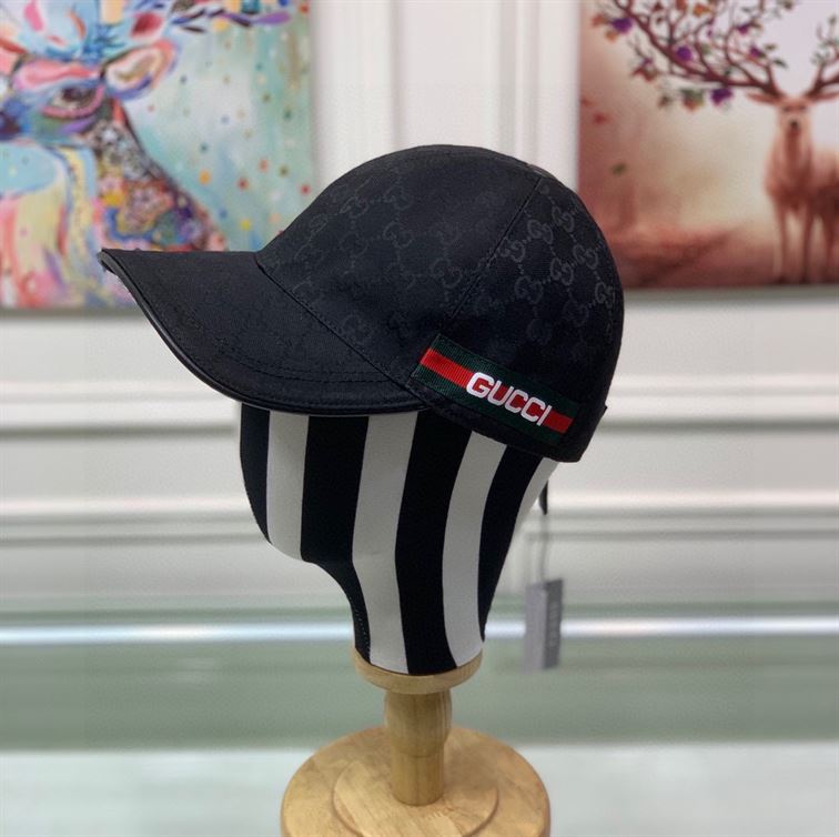 GUCCI GG CANVAS BASEBALL HAT – GH110