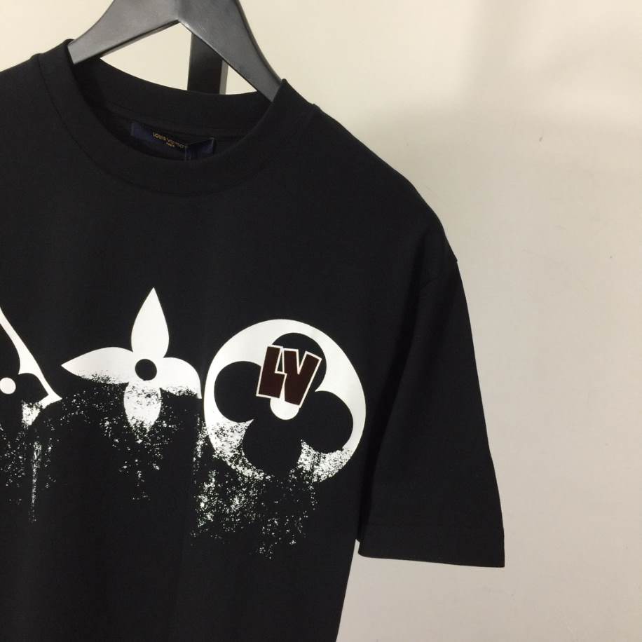 Louis Vuitton Black Short Sleeve Glitter Monogram Logo Shirt – LVTS079