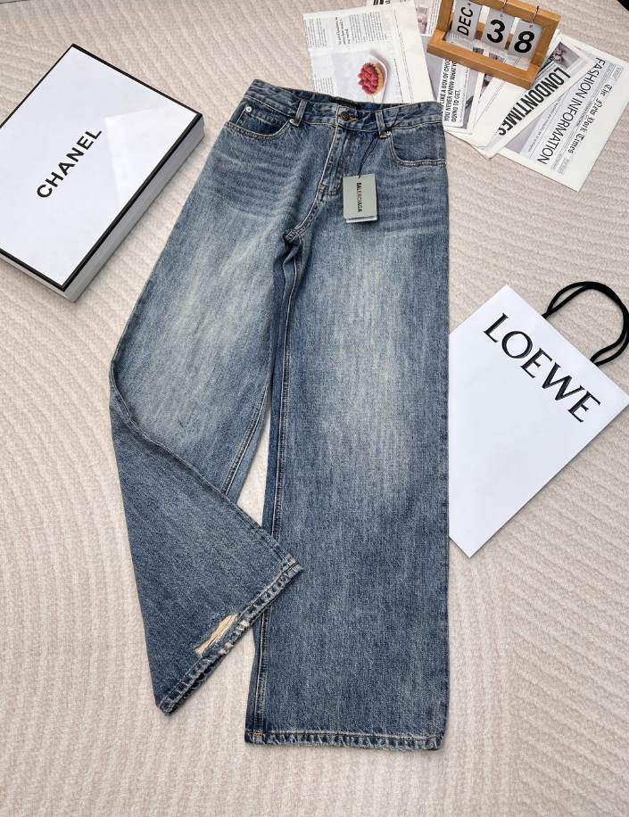 Balenciaga Denim Baggy Blue Jeans – BAJ001