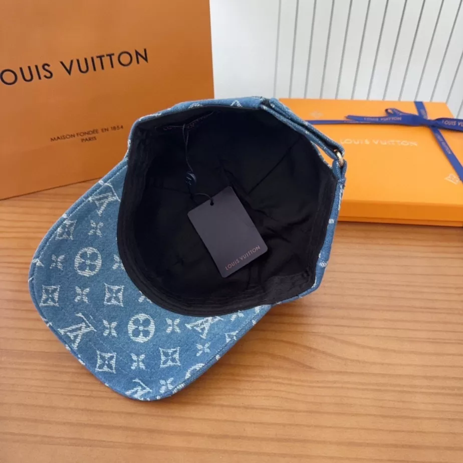 Louis Vuitton Caps – LVC026