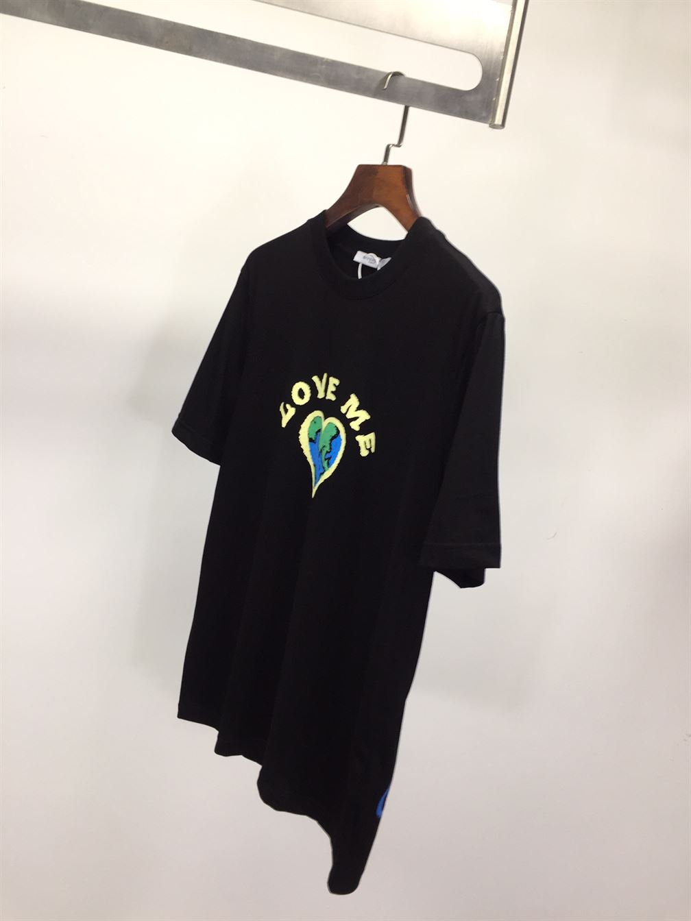 GIVENCHY LOVE ME PRINTED COTTON-JERSEY T-SHIRT – GTS010