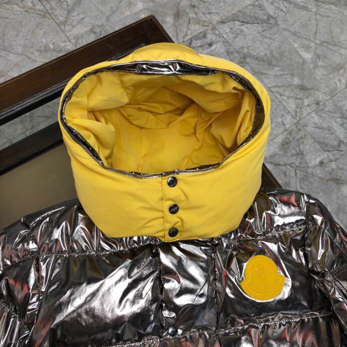 MONCLER COAT – MC139