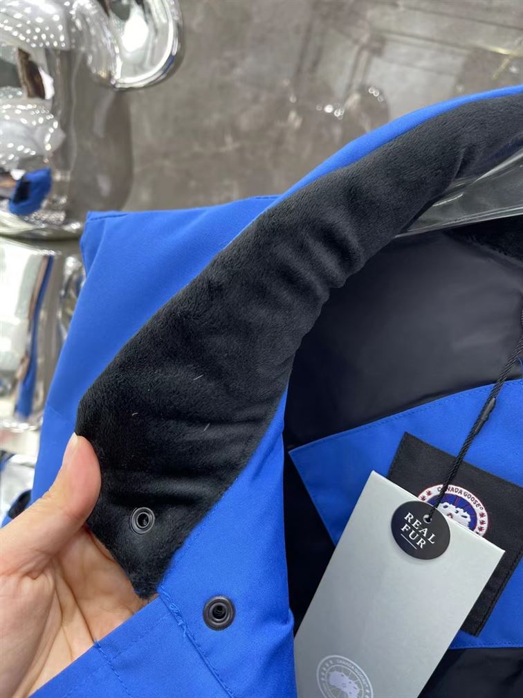 CANADA GOOSE FREESTYLE QUILTED ARTIC-TECH GILET – CN13