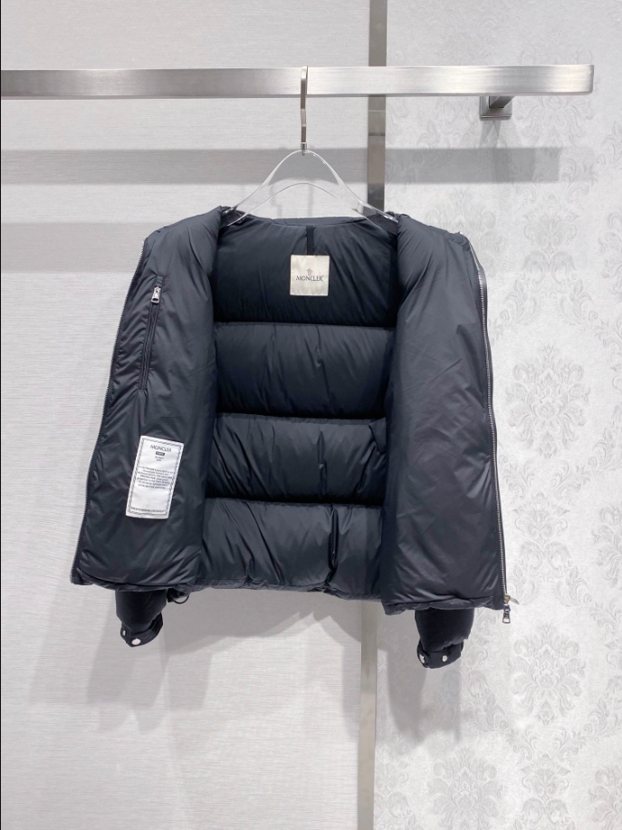 MONCLER Winter Puffer Black Coat – MC145