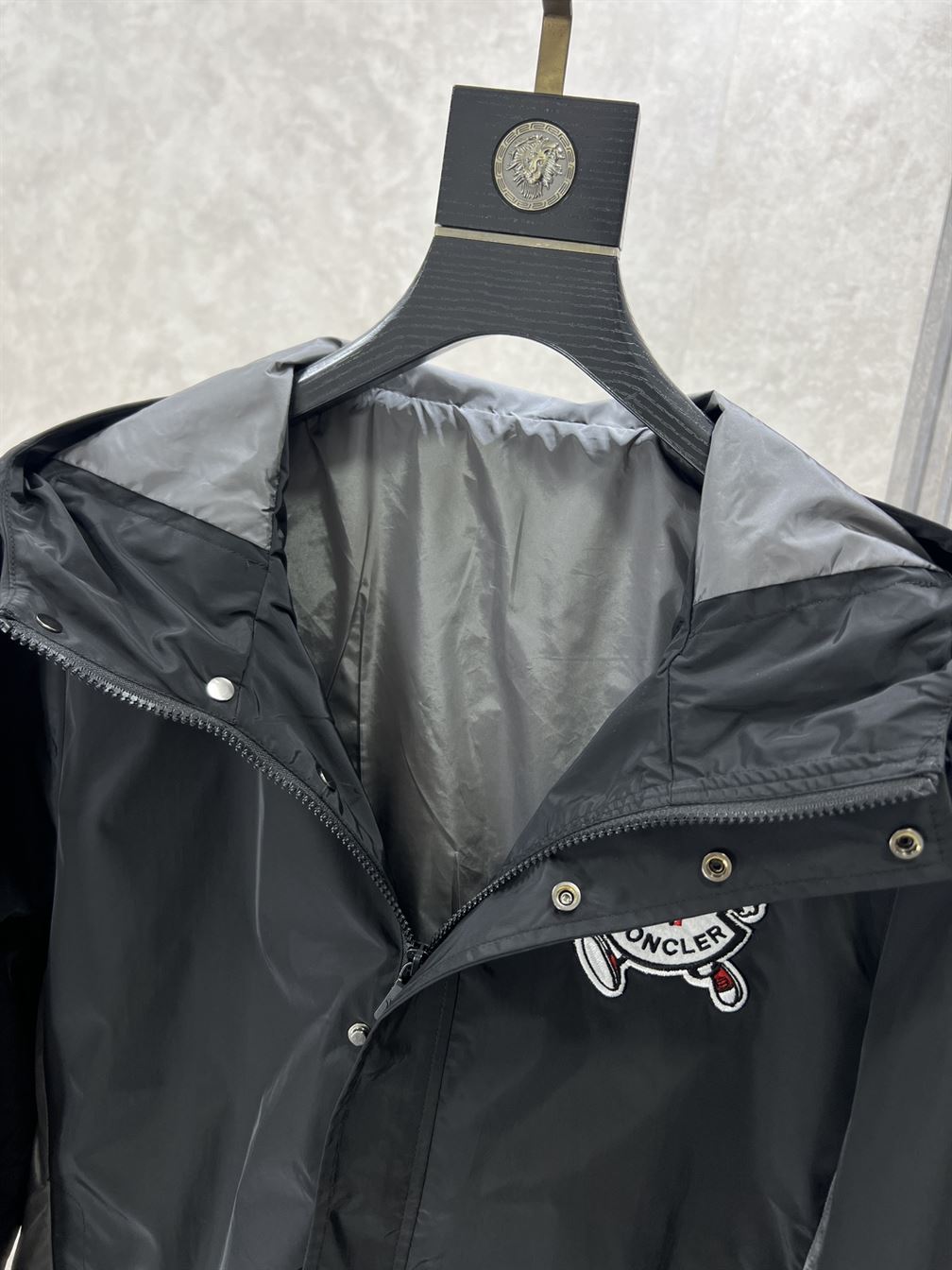 MONCLER GUIERS RAIN JACKET – MC099