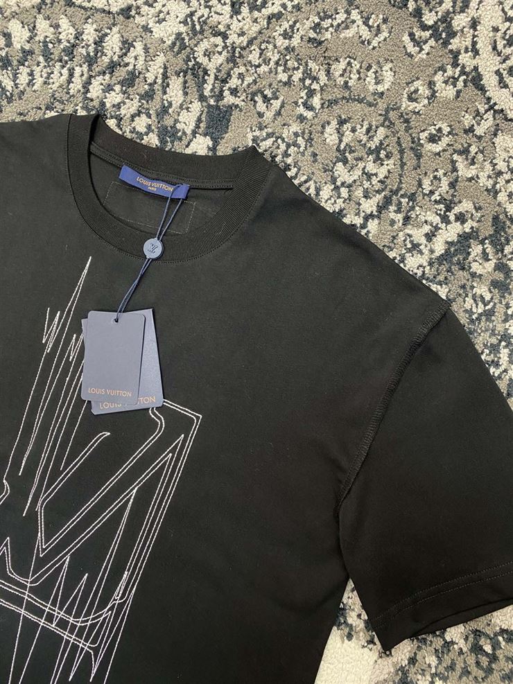 LOUIS VUITTON FREQUENCY GRAPHIC T-SHIRT – LVTS041