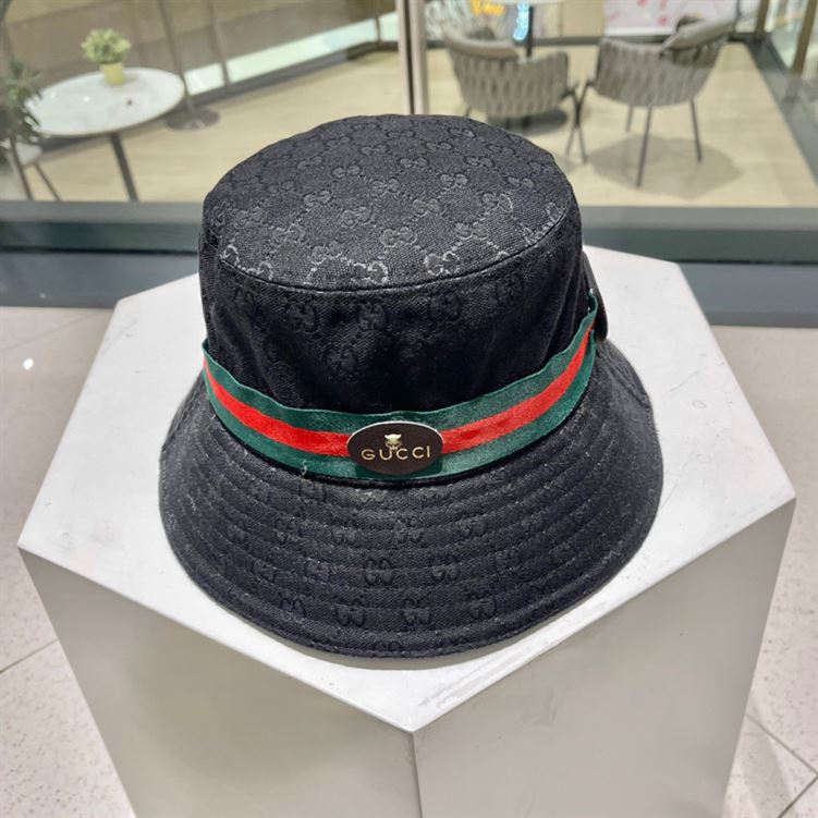 GUCCI GG CANVAS BUCKET HAT – GH153