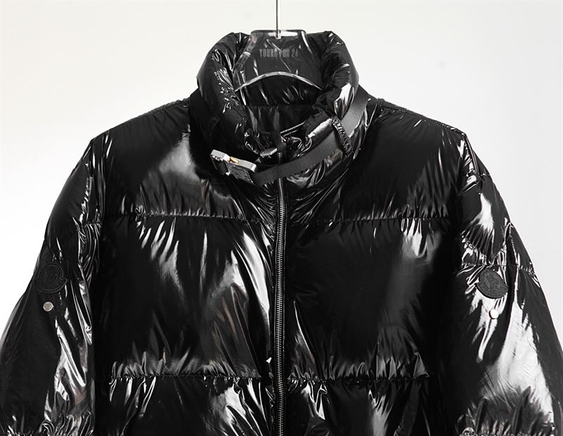 MONCLER JACKETS – MC076