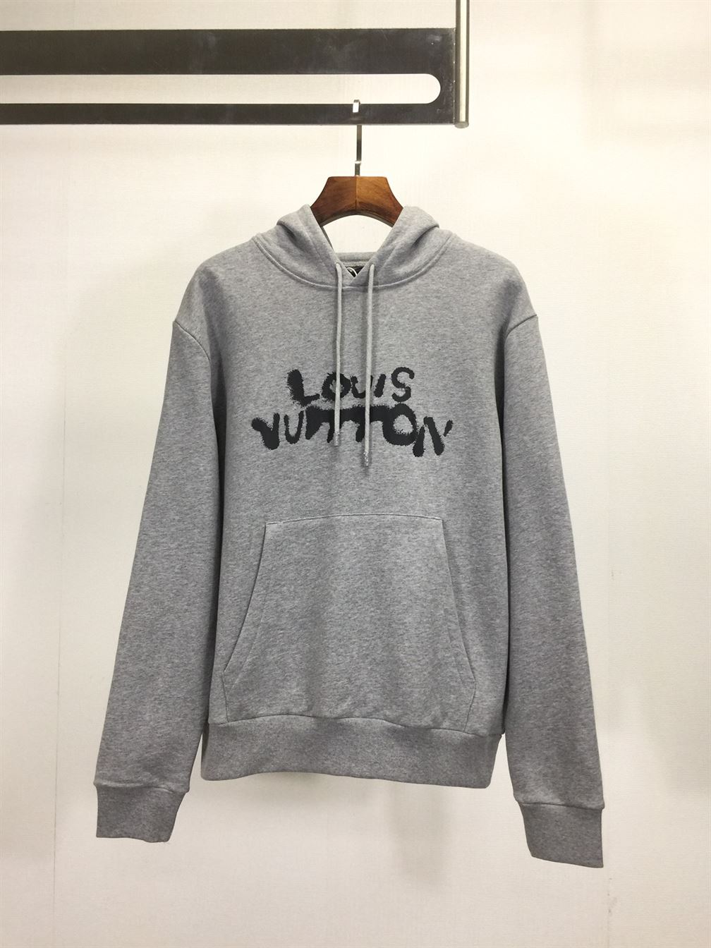 LOUIS VUITTON HOODIE – LVH013
