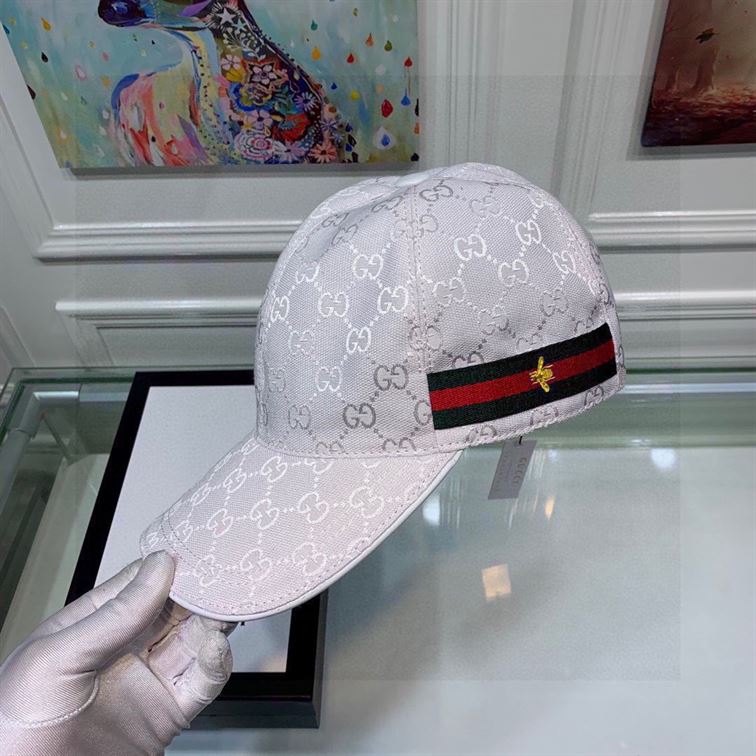 GUCCI GG CANVAS BASEBALL HAT – GH070