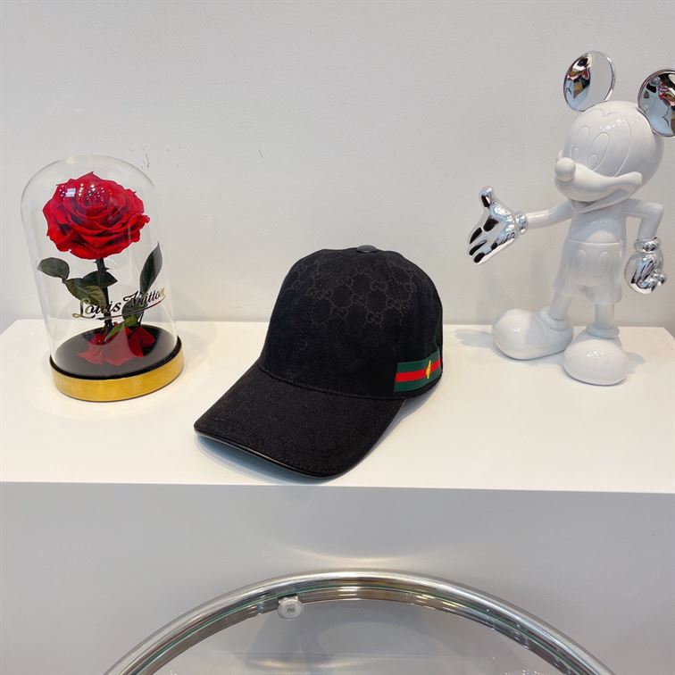 GUCCI GG CANVAS BASEBALL HAT – GH136