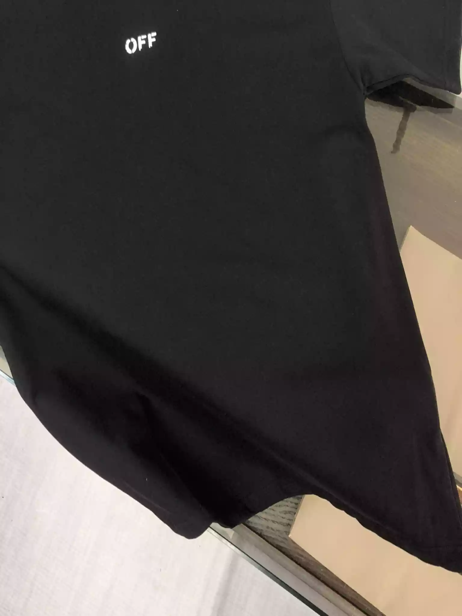 Off-White Black Logo Stitch T-shirt – OWS032