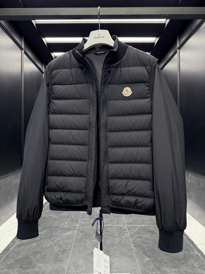 Moncler Logo-patch Gilet – MC150