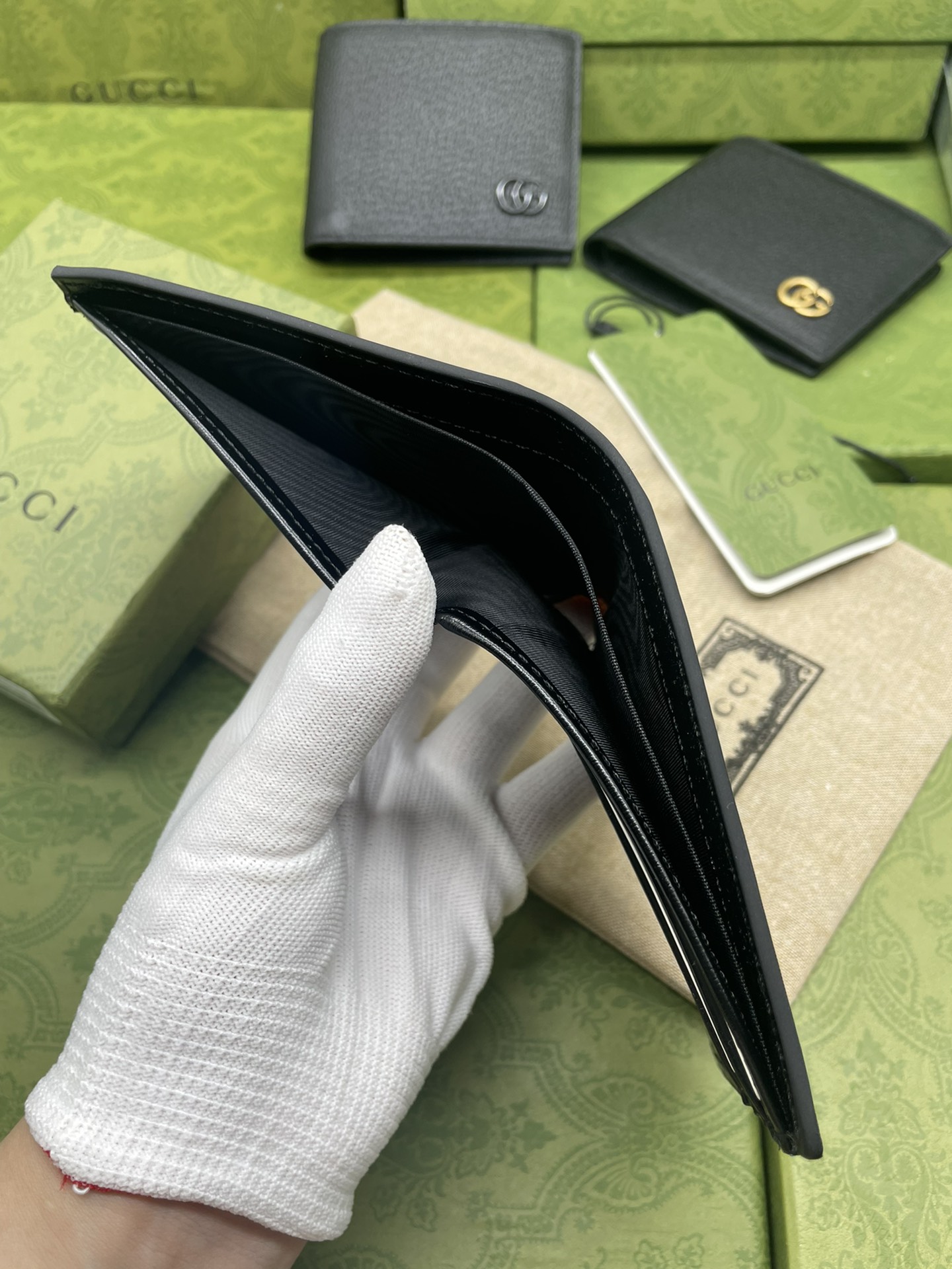GUCCI DOUBLE G BI-FOLD  – WLG059