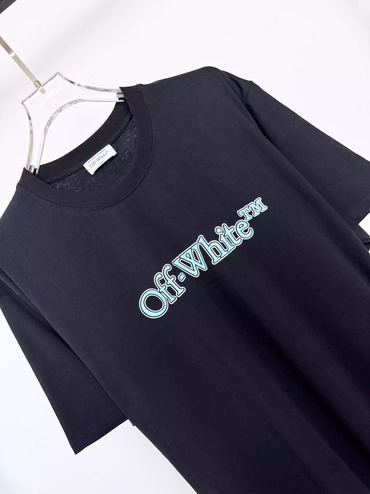 Big Bookish T-Shirt in BLACK – OWS002