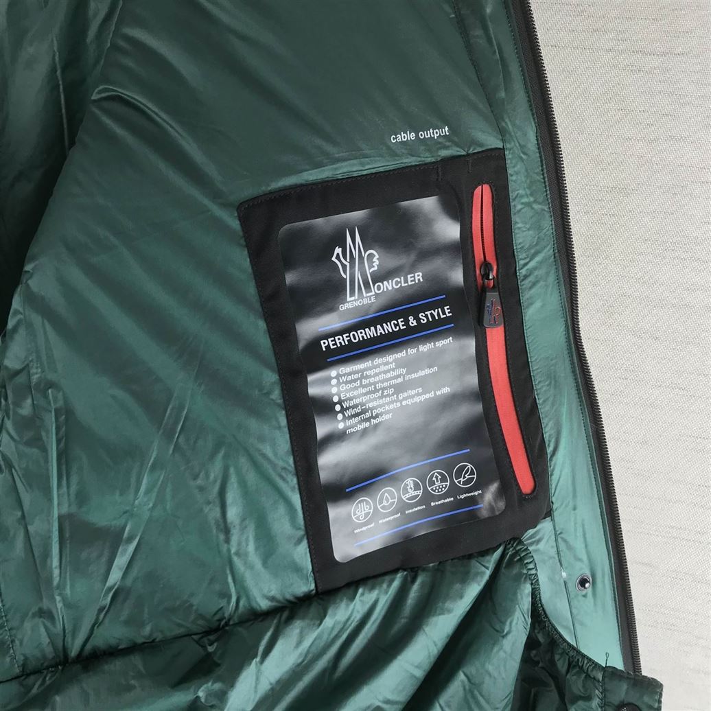 MONCLER COAT – MC102