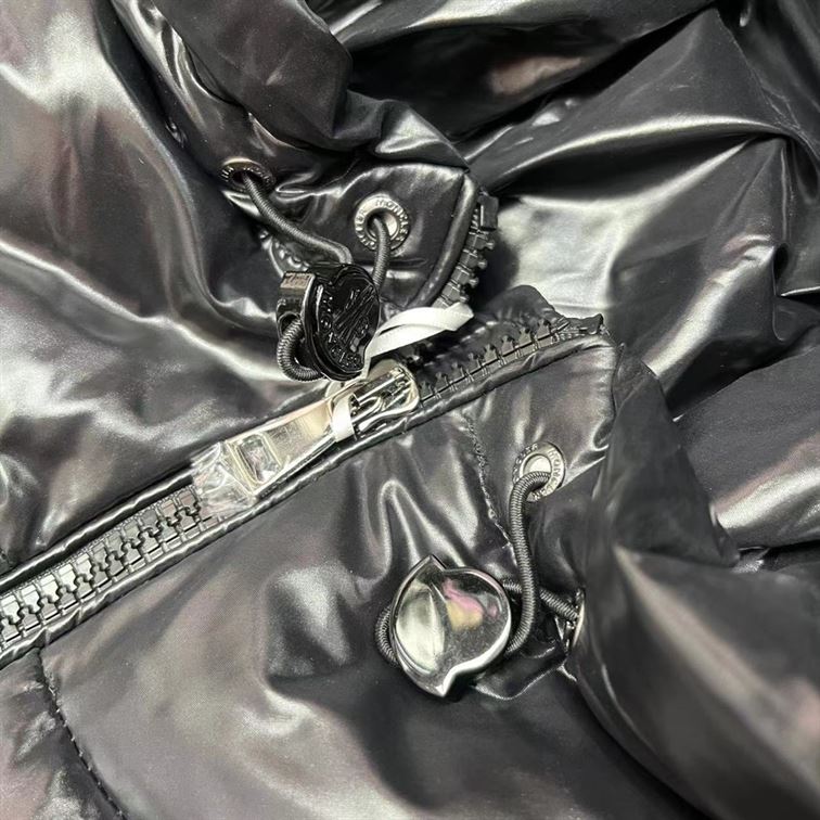 MONCLER COAT FOR MEN – MC005