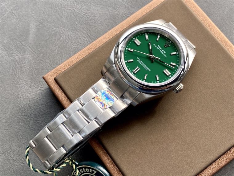 ROLEX OYSTER PERPETUAL 41MM – RL004