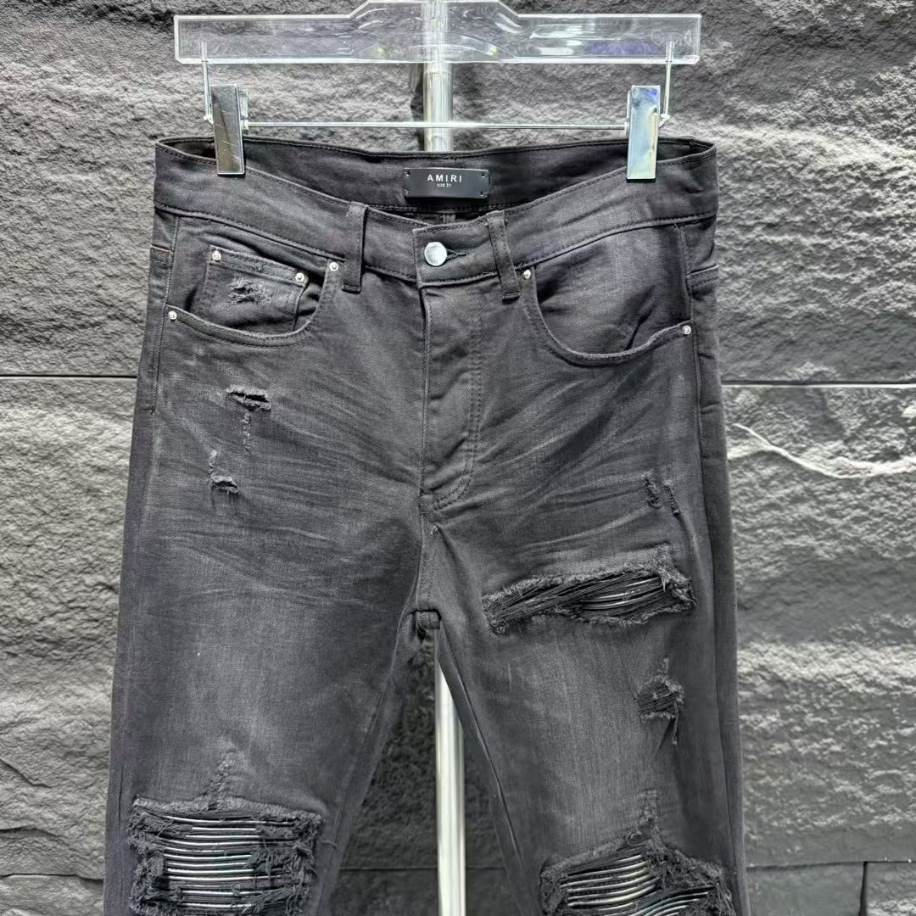 Amiri Ripp Black Patch-Detail Jeans – AMIJ021