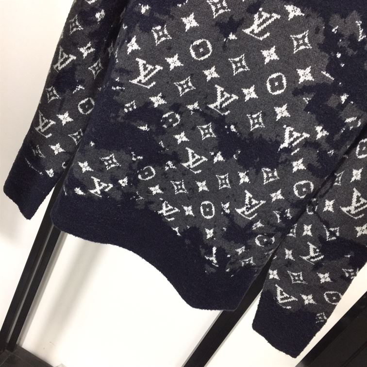 LOUIS VUITTON MONOGRAM CREWNECK – LVH001